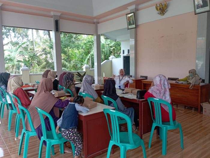 Kegiatan Kelas Ibu Hamil Desa Karangsembung