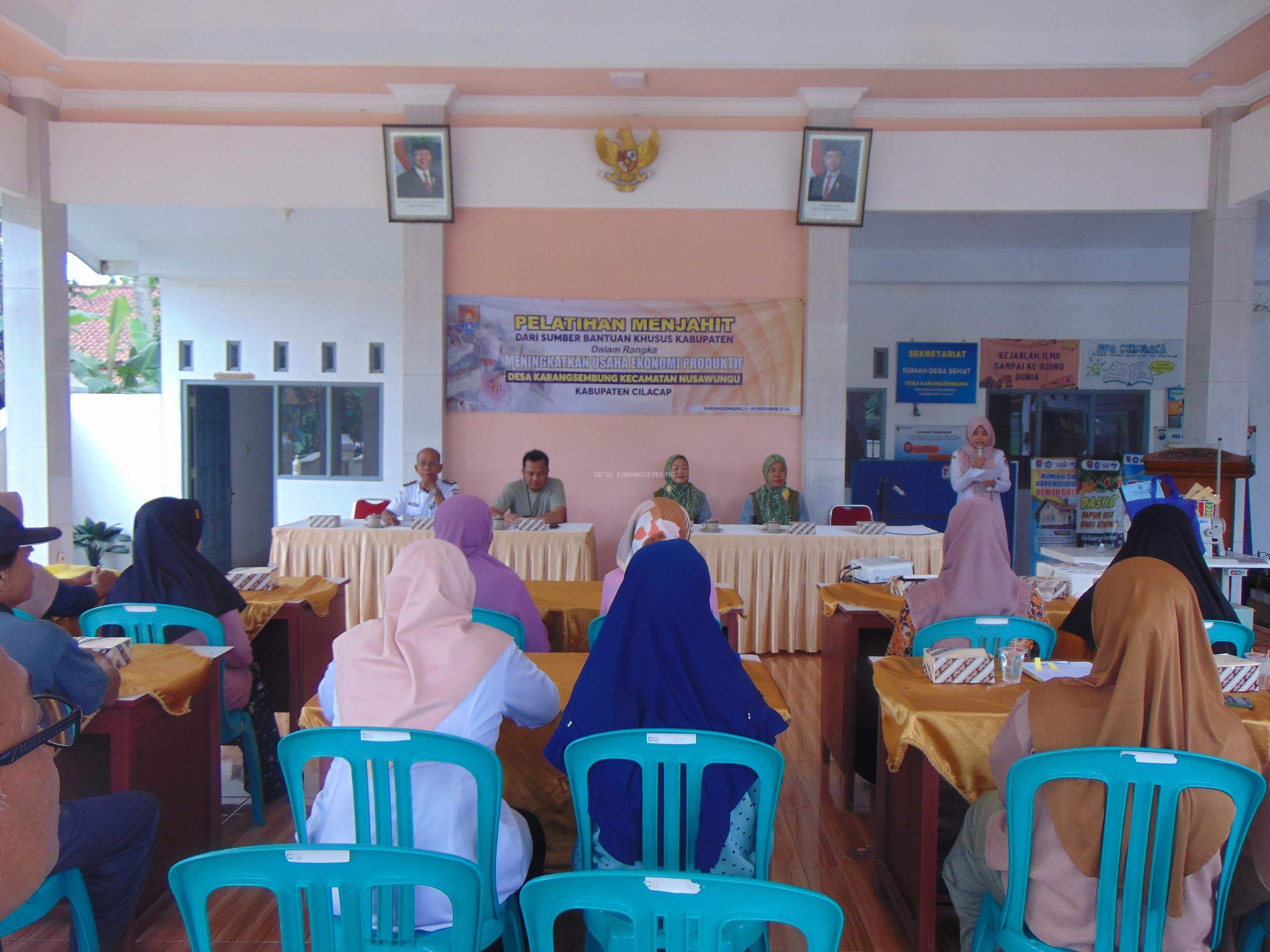 Pembukaan Pelatihan Menjahit Bantuan Khusus Kabupaten Cilacap Desa Karangsembung Tahun 2024